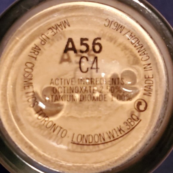 MAC Studio Fix Fluid Foundation C4 - Picture 2 of 2